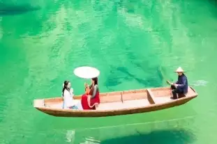 书香浸润城市，经济科技新篇章