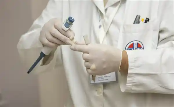 鸡精加热致癌真相大揭秘！科学辟谣：别再被误导！