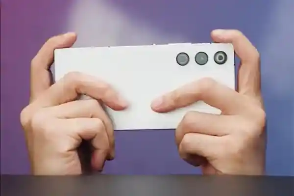 《无孔视界，真全面屏新纪元！红魔10 Air首发6.8英寸挖孔屏终结者》