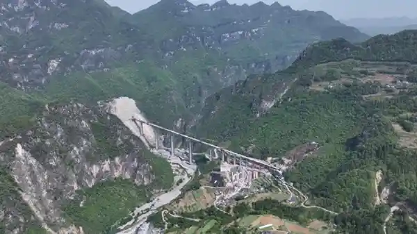 [宜兴高铁高岚河特大桥成功合龙！武汉至重庆4小时直达新时代开启]