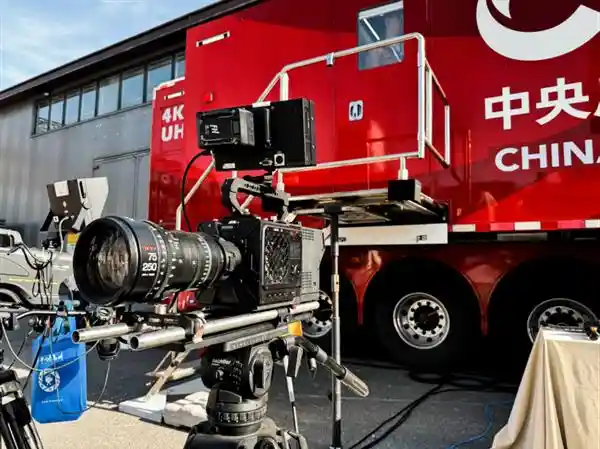 《国产博冠8K革新启航，CCBN 2025首钢园共睹广电讯道系统新篇章》