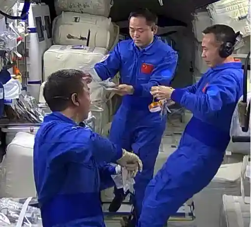 太空新发现！中国空间站内首现神秘微生物物种