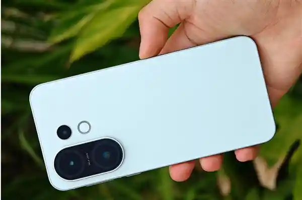 vivo S30 Pro mini震撼发布！2999元起打造最美小直屏新标杆