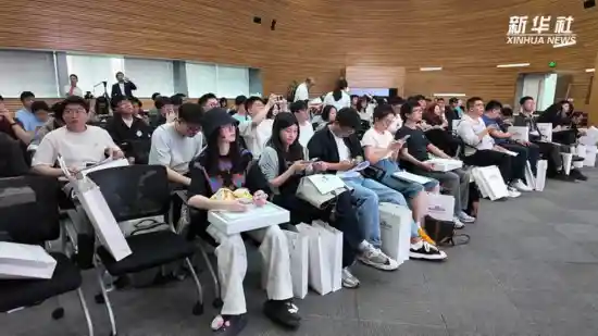 数说未来，智启新岗——就业市场迎智能+浪潮