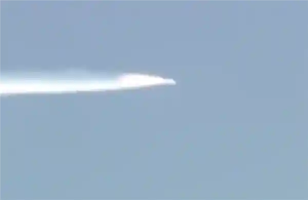 日本航天企业三度发射失败 火箭升空后失控自毁